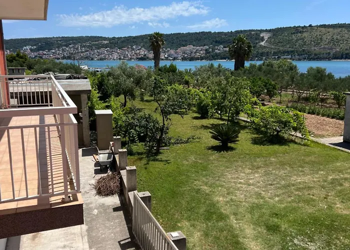 Zora Trogir